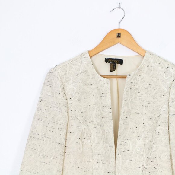 *Oblique Cream Open Structured Blazer - Picture 4 of 7